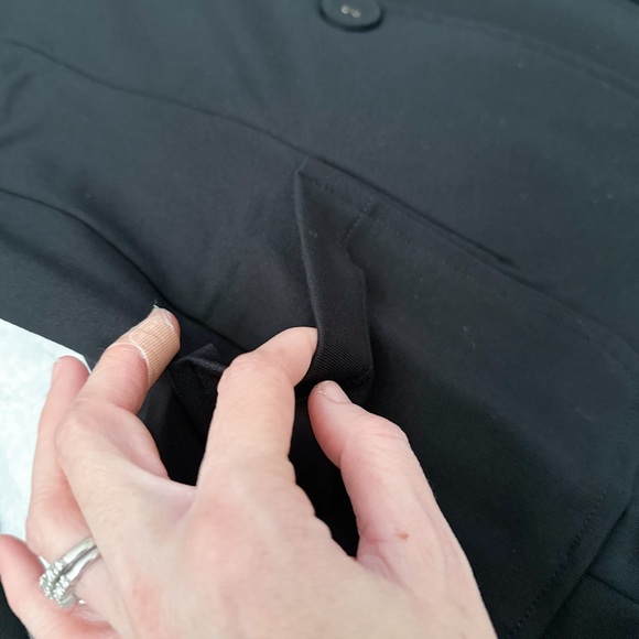 NWT- SUZIE KONDI 3 Button Black Ponte Blazer - Picture 4 of 9